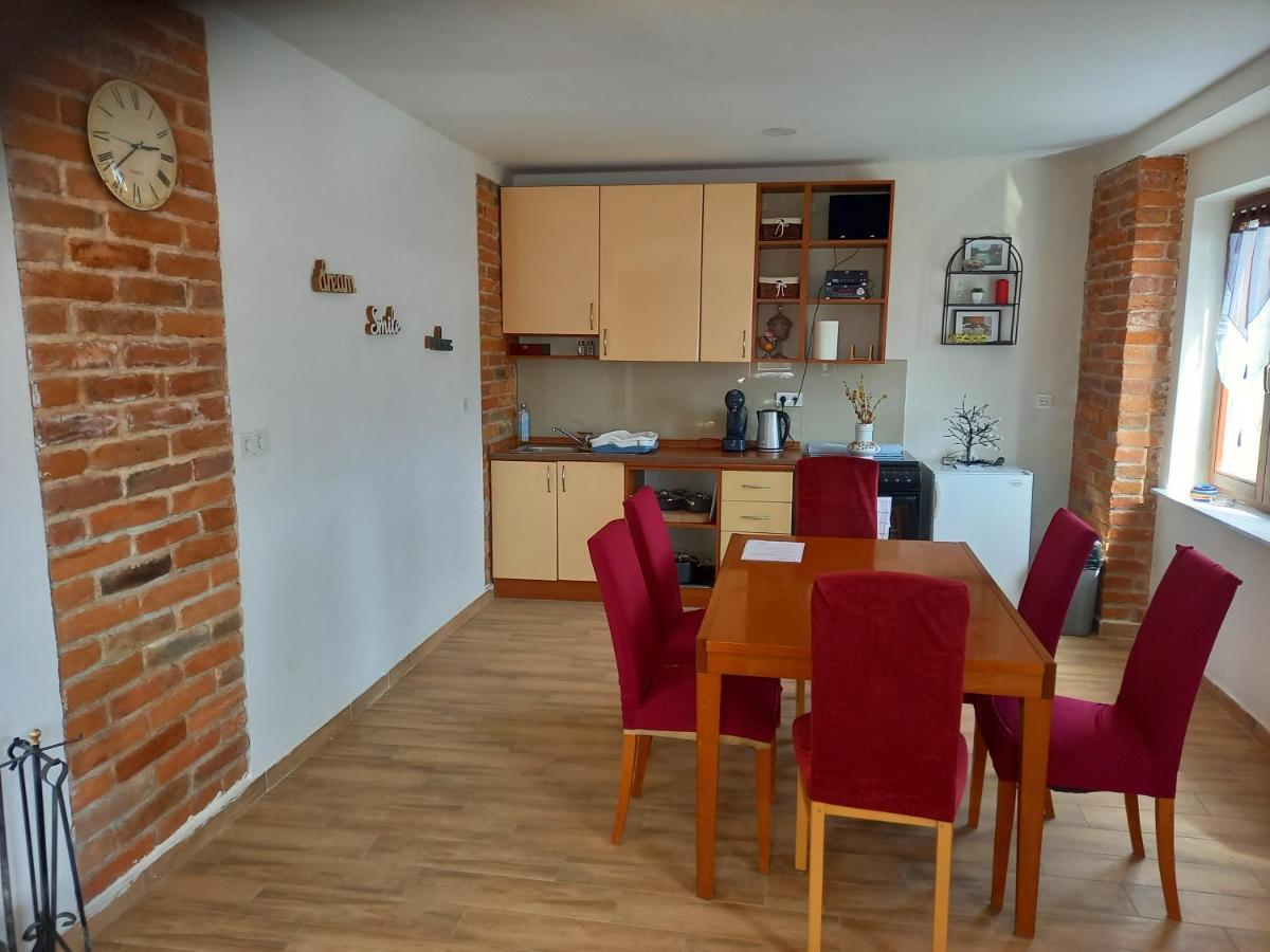 Apartamento Kuca Za Odmor Luka Luka  Exterior foto